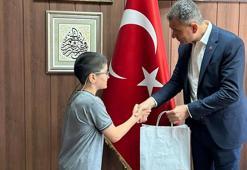 Büyük başarı! Bursluluk sınavından 500 tam puan aldı