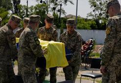 Ukrayna, Rusya'dan 1212 Ukraynalı askerin cenazesini teslim aldı