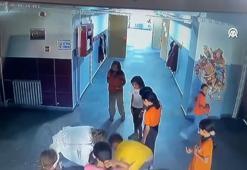 Öğretmen, nefes borusuna kraker kaçan öğrenciyi Heimlich manevrasıyla kurtardı