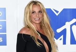 Kendi boyunu geçti! Britney Spears ile oğlundan duygulandıran paylaşım