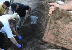 Kepçe takıldı, bir anda ortaya çıktı: Belgeselgibi seyrediyoruz, ne çıkacağını merak ediyoruz