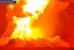 SpaceX’in Starship roketi test sırasında patladı: Patlama anı kameralara yansıdı