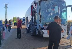Yolcu otobüsü TIR’a çarptı: Çok sayıda yaralılar var