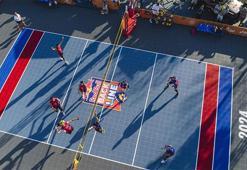 Red Bull Back Line ile sokak voleybolunun kuralları yeniden yazılıyor