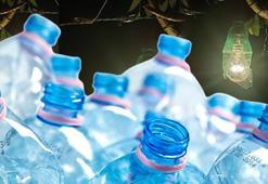 Para vermek yerine pet şişeyle çözün! Kimsenin aklına gelmiyor, evi aydınlatan yöntem