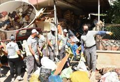 Daha geçen yıl ekipler 16 kamyon çıkarmıştı! Bu kez binadan 20 kamyon çöp çıktı