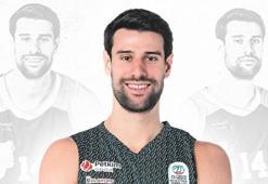 Troy Selim Şav, Aliağa Petkimspor'da kaldı!