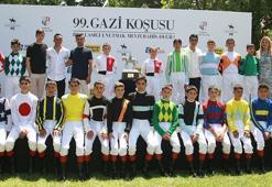 Gazi Koşusu heyecanı D-Smart ekranlarında!