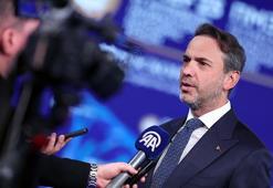 Bakan Bayraktar: Güneş ve rüzgarda 10 yılda 90 bin megavat yeni kurulu güç ekleyeceğiz