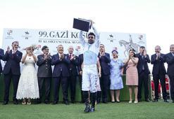 Türk at yarışçılığının derbisi Gazi Koşusu'nu Ahmet Çelik kazandı! Şampiyon at Cutha (TAY TV - Hipodrom.com yarış özeti)