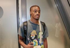 Trabzonspor'un yeni transferi Wagner Pina gece yarısı şehre geldi