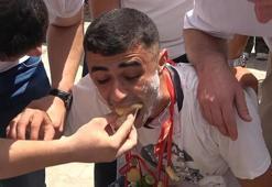 Damadın başına gelmeyen kalmadı: Düğünde soğuk suyla yıkandı, kıyafetleri kesildi