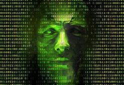 'İnsanlar 20 yıl içinde makinelerle birleşecek, zeka milyon kat artacak!'