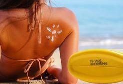 Güneş kremindeki SPV işte böyle bozuluyor! İşareti var, açar açmaz bakın
