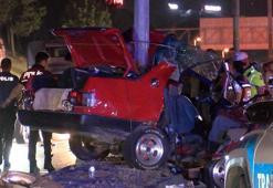 Eyüpsultan'da otomobil aydınlatma direğine çarptı! Sürücü hayatını kaybetti