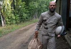 Arıcı: Ölüm Kovanı filminin konusu nedir, oyuncuları kimler, ne zaman çekildi?