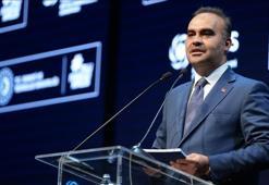 Bakan Kacır Gaziantep'te iş insanları ile bir araya geldi