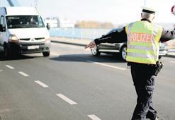 Almanya’ya iltica başvuruları azaldı