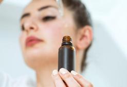 Dirsekten dekolteye retinol etkisi! Vücut losyonuna ekleyin, akneye düşman