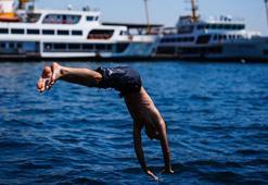 İstanbul yanıyor! Termometreler tavan yaptı, vatandaş denize akın etti