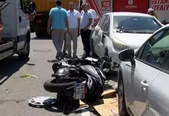 Üsküdar’da 3 araç birbirine girdi: Motosiklet sürücüsünün ayağı koptu
