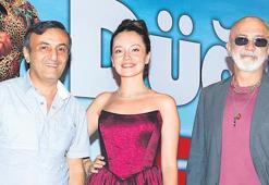 ‘Evlenelim derse kaçarım’