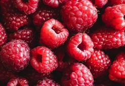 Hep aynı hatayı yapıyoruz! Ahududu böyle yıkanır: Nazikçe daldırın, gerisi kolay