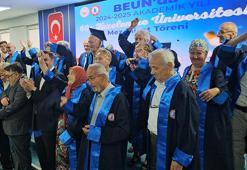 Tazelenme Üniversitesi mezun verdi! 60 yaş üstü öğrenciler kep attı