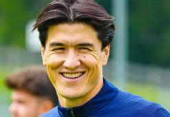 Başakşehir'de Eldor Shomurodov, takımla ilk antrenmanına çıktı