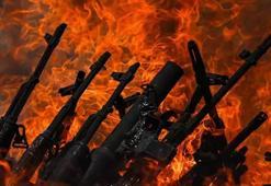 Dünya, PKK'nın silah bırakmasını anbean takip etti: 40 yıllık sorun bitiyor!