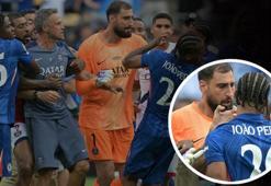 FIFA Kulüpler Dünya Kupası finali sonrası Luis Enrique çılgına döndü! Joao Pedro'ya tokat attı