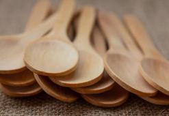 Tahta kaşıkları sakın makineye atmayın! Kaynar suya ekleyip kaynatın