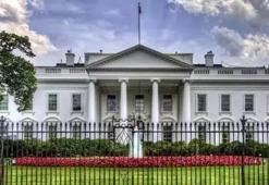 Gizli Servis Beyaz Saray'ın ön bahçesine girişi güvenlik gerekçesiyle durdurdu