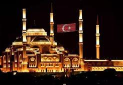 15 Temmuz direnişinin 9. yıl dönümünde 90 bin camide selalar okundu