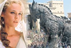 Troya’da sapan taşıyla savaş