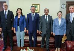 CHP Genel Başkanı Özel, DEM Parti heyetini kabul etti