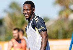Fenerbahçe'de Jhon Duran takımla birlikte çalıştı