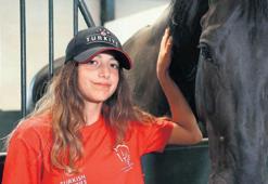 Milli binici Alin Yazıcı'dan Almanya'da büyük başarı