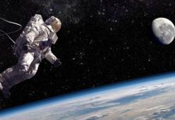 Ay'a seyahat eden astronotlar telefonlarını kullanabilecek