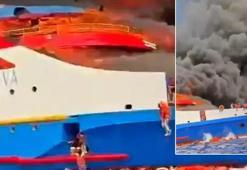 Endonezya'da yolcu gemisinde can pazarı, yanan gemiden denize atladılar: Ölü ve yaralılar var!