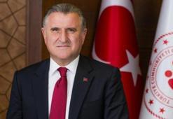 Bakan Osman Aşkın Bak, Avrupa şampiyonu milli atletleri tebrik etti