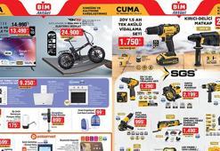 25 TEMMUZ CUMA BİM AKTÜEL ÜRÜNLER | BİM 25 Temmuz Cuma aktüel kataloğunda bu hafta hangi ürünler satışa çıkacak? Döküm Kavurma Sacı, Çelik Tencere, Buzluk Termos, Sunum Kesme Tahtası, Tablet Mop Temizlik Seti...