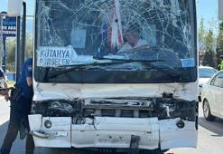 Servis otobüsü, akaryakıt tankerine çarptı! Çok sayıda yaralı var