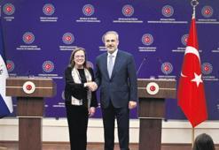 ‘İsrail, Suriye’yi bölmek istiyor’