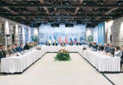 ‘Görüşmelerden mucize beklemeyin!’