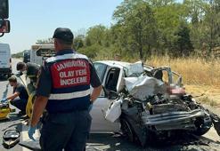 Tekirdağ'da katliam gibi kaza! Kamyon ile otomobil çarpıştı: 4 ölü