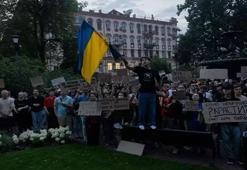 Ukrayna'da yolsuzlukla mücadele kurumlarının yetkisini kısıtlayan yasa protesto edildi