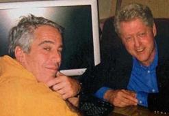 Epstein’ın doğum günü defterinde eski Başkan Clinton’dan şaşırtan mesaj!