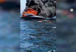 Marmara Denizi'nde Kınalıada açıklarında bir teknede yangın çıktı
