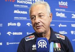 Julio Velasco: Şampiyon olduğumuz için çok mutluyuz!